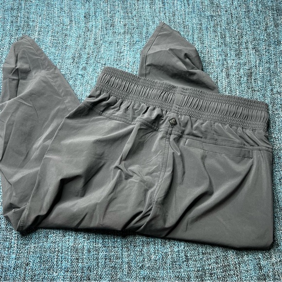 Prana Midtown Capri Ruched Jogger Pants in Grey - Picture 4 of 8